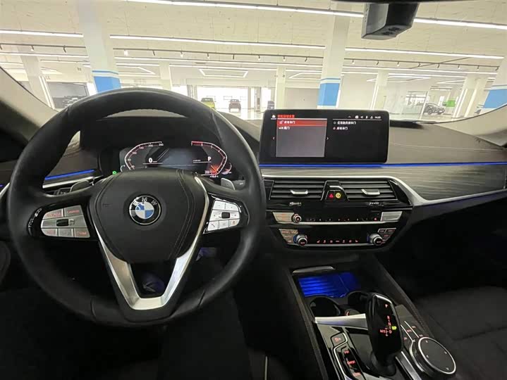 Фото 11 - BMW 5 Series