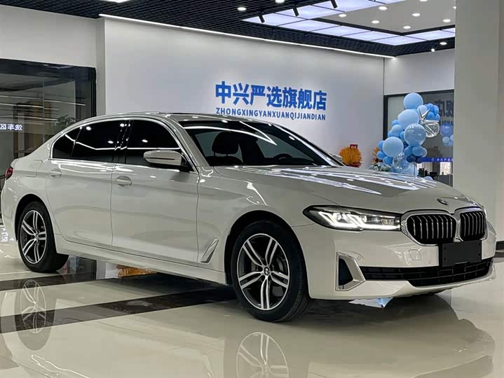 Фото 4 - BMW 5 Series