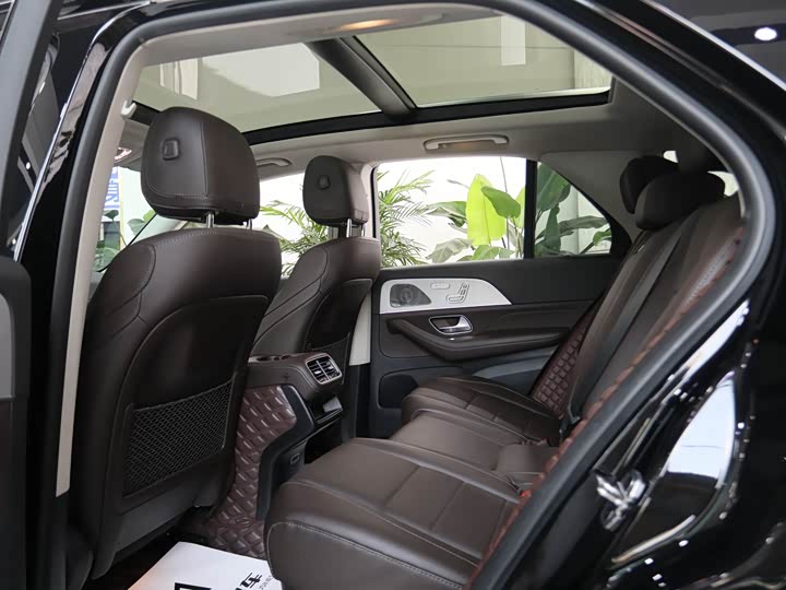 Фото 14 - Mercedes-Benz GLE-Class