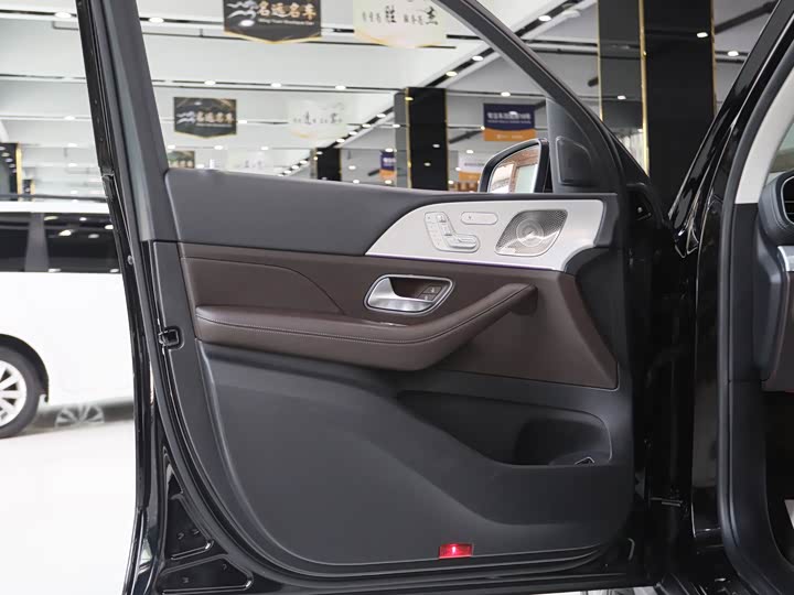 Фото 6 - Mercedes-Benz GLE-Class