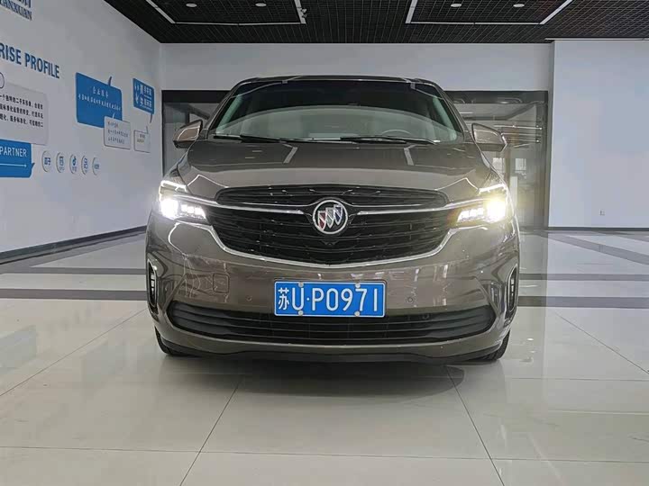 Фото 3 - Buick GL8 ES