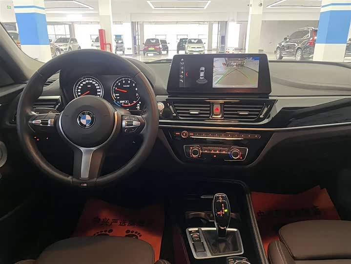 Фото 11 - BMW 1 Series