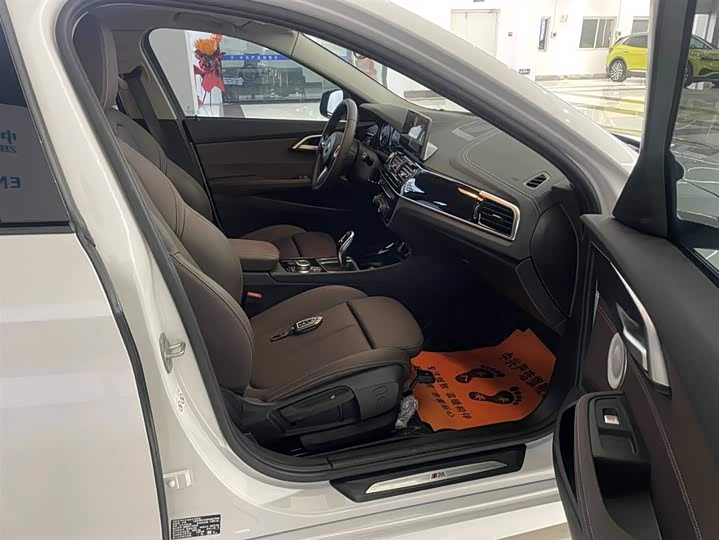 Фото 13 - BMW 1 Series