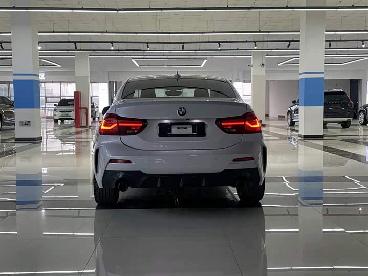 Фото 6 - BMW 1 Series