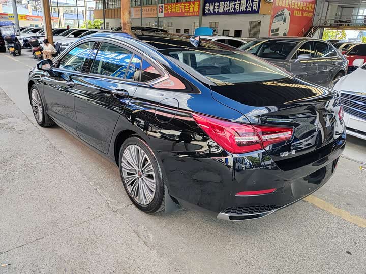 Фото 3 - Hongqi H5