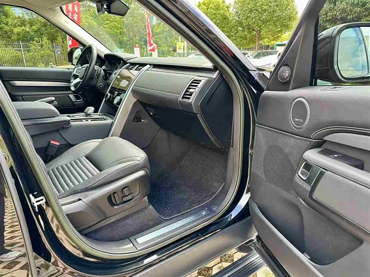 Фото 10 - Land Rover Discovery