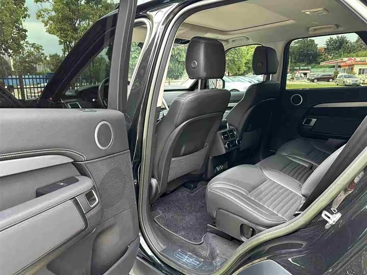 Фото 13 - Land Rover Discovery