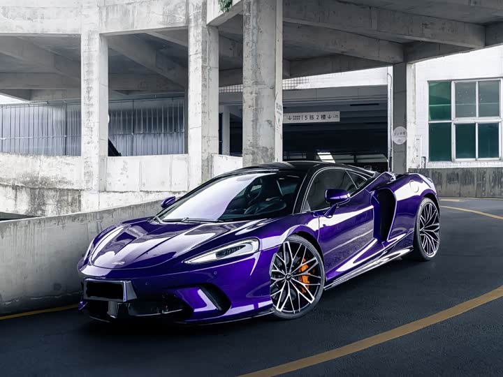 Фото 1 - McLaren GT