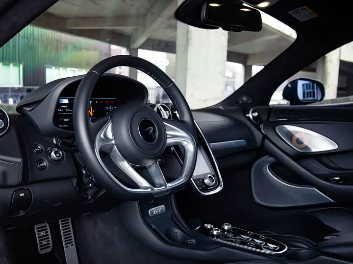 Фото 5 - McLaren GT