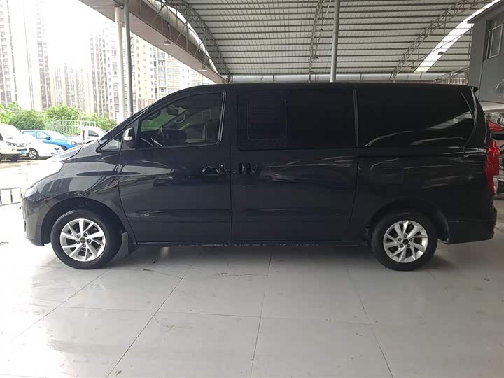 Фото 10 - Dongfeng Forthing Lingzhi Plus