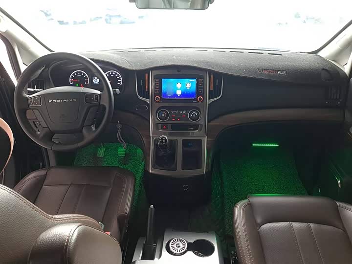 Фото 14 - Dongfeng Forthing Lingzhi Plus