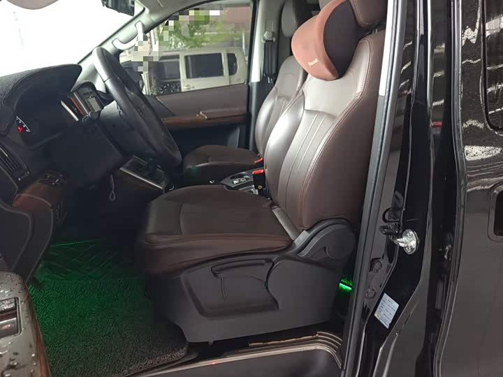 Фото 8 - Dongfeng Forthing Lingzhi Plus