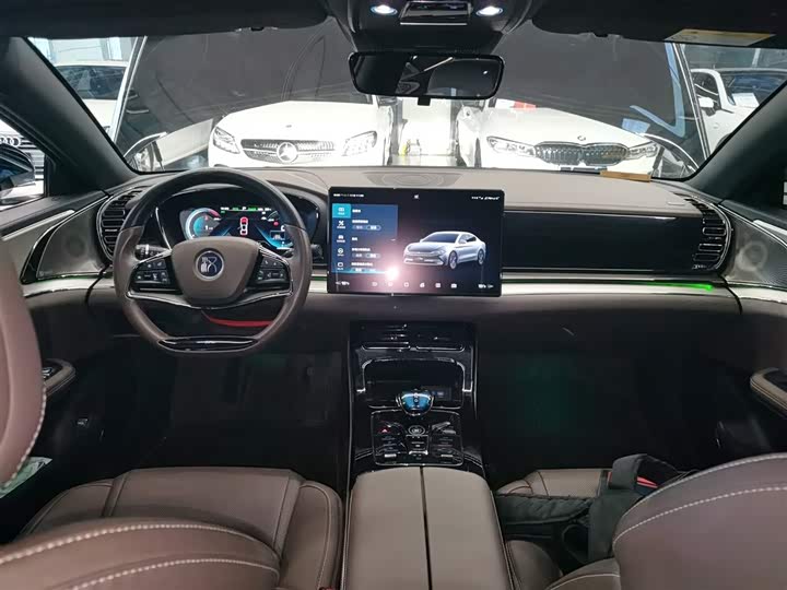 Фото 10 - BYD Han