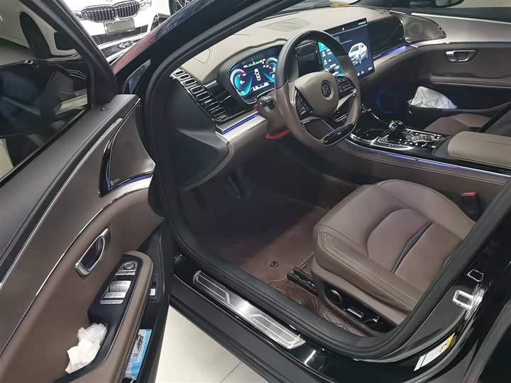 Фото 16 - BYD Han