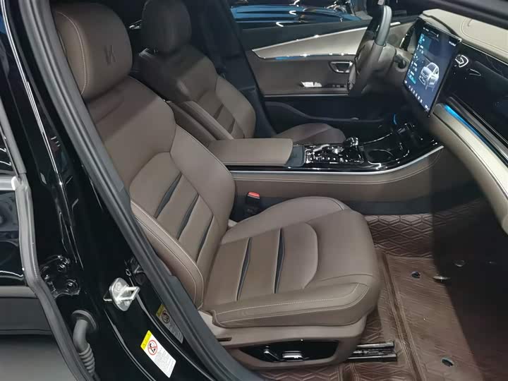 Фото 25 - BYD Han