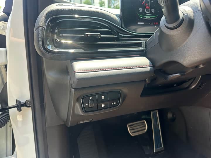 Фото 22 - GAC Trumpchi Empow R