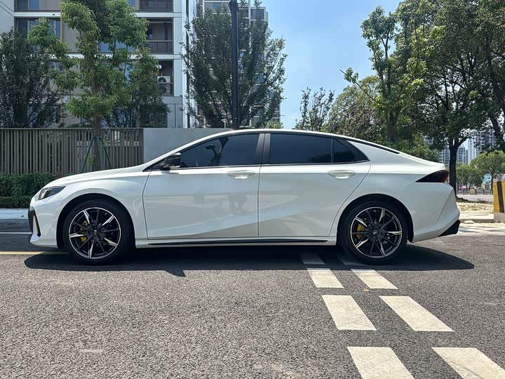 Фото 9 - GAC Trumpchi Empow R