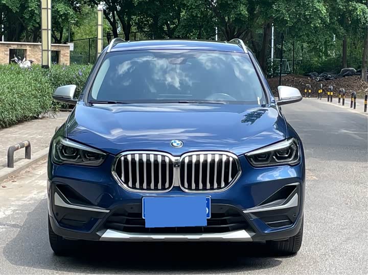 Фото 2 - BMW X1