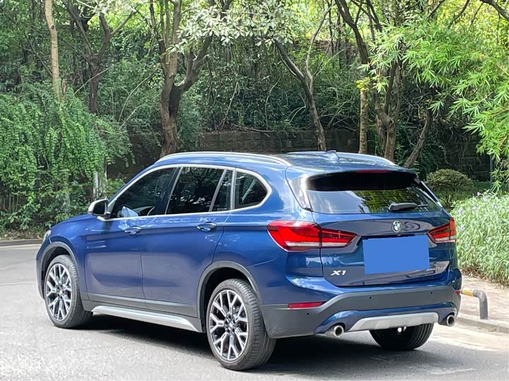 Фото 6 - BMW X1