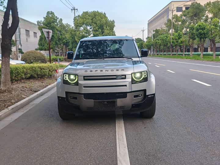 Фото 3 - Land Rover Defender