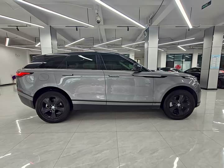 Фото 2 - Land Rover Range Rover Velar