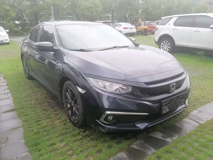 Фото 2 - Honda Civic