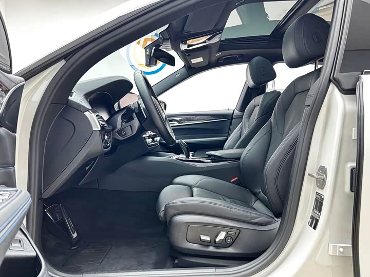 Фото 11 - BMW 6 Series GT