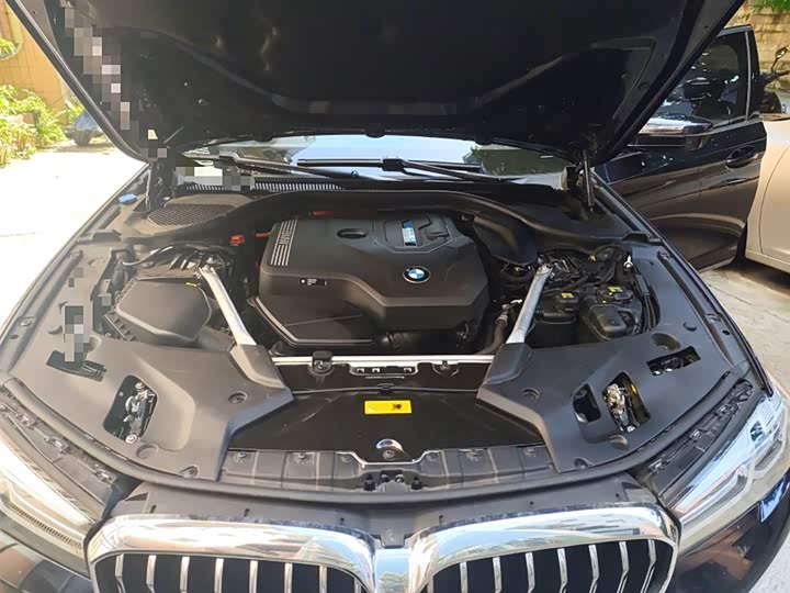 Фото 11 - BMW 5 Series Hybrid