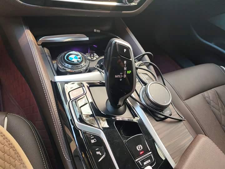 Фото 7 - BMW 5 Series Hybrid