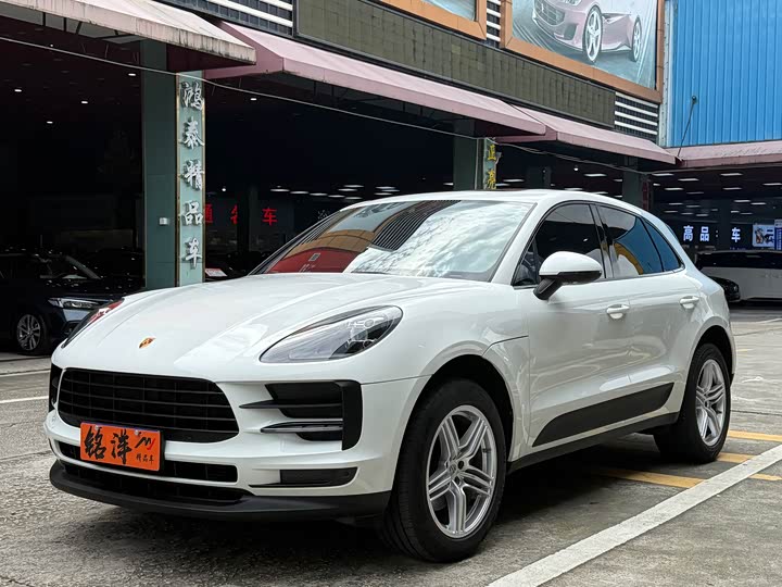Фото 1 - Porsche Macan