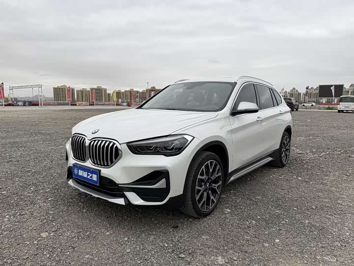 Фото 1 - BMW X1