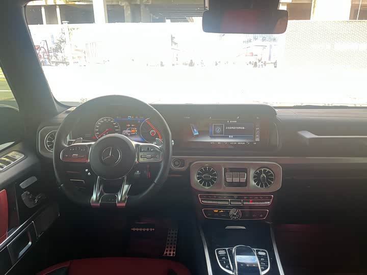 Фото 10 - Mercedes-Benz G-Class AMG