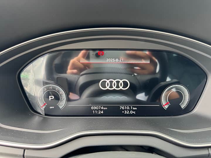 Фото 5 - Audi Q5L