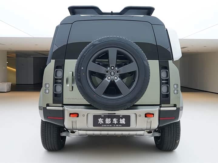 Фото 4 - Land Rover Defender