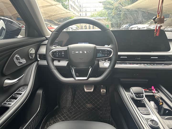 Фото 9 - Chery Arrizo 8