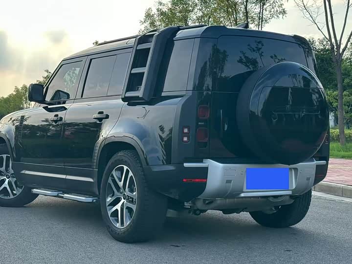 Фото 4 - Land Rover Defender