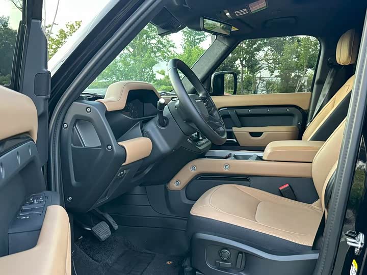 Фото 6 - Land Rover Defender