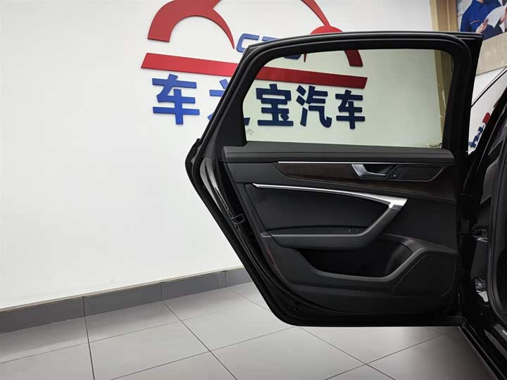 Фото 24 - Audi A6L