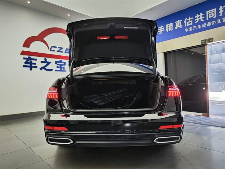 Фото 9 - Audi A6L