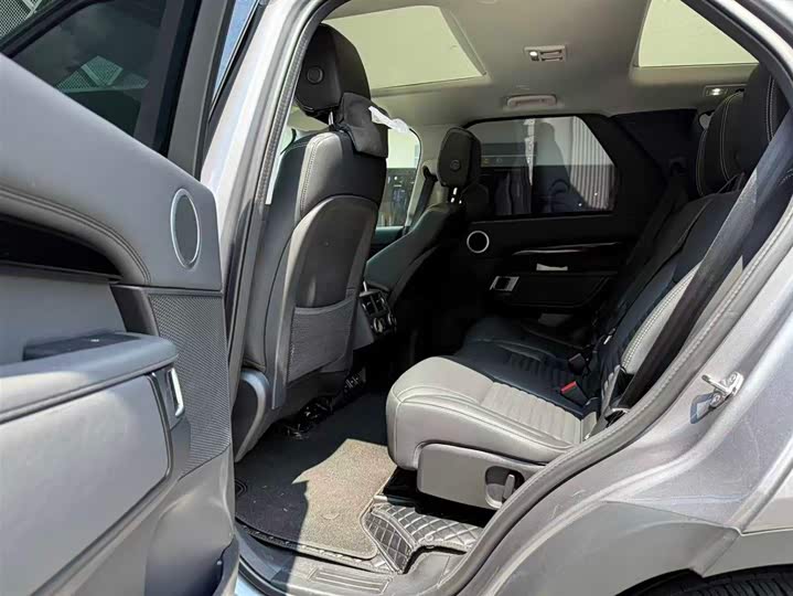 Фото 4 - Land Rover Discovery