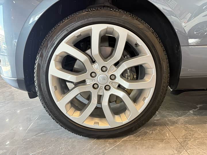 Фото 10 - Land Rover Range Rover