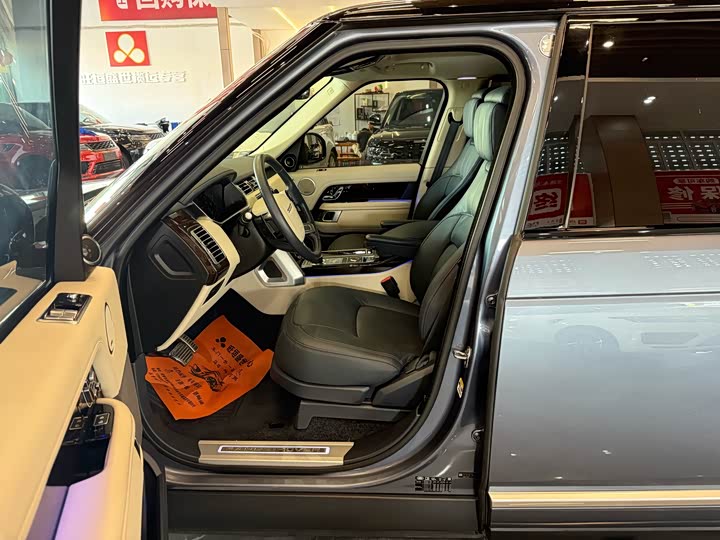 Фото 11 - Land Rover Range Rover