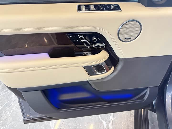 Фото 12 - Land Rover Range Rover