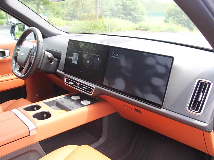 Фото 15 - LiXiang L9