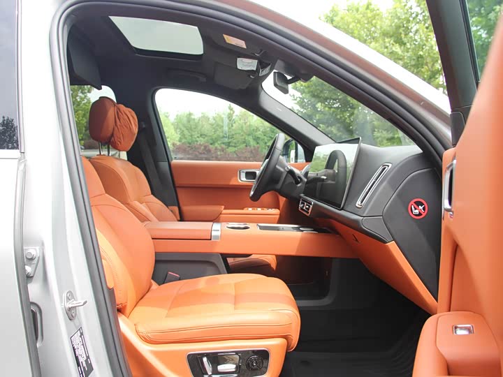 Фото 16 - LiXiang L9