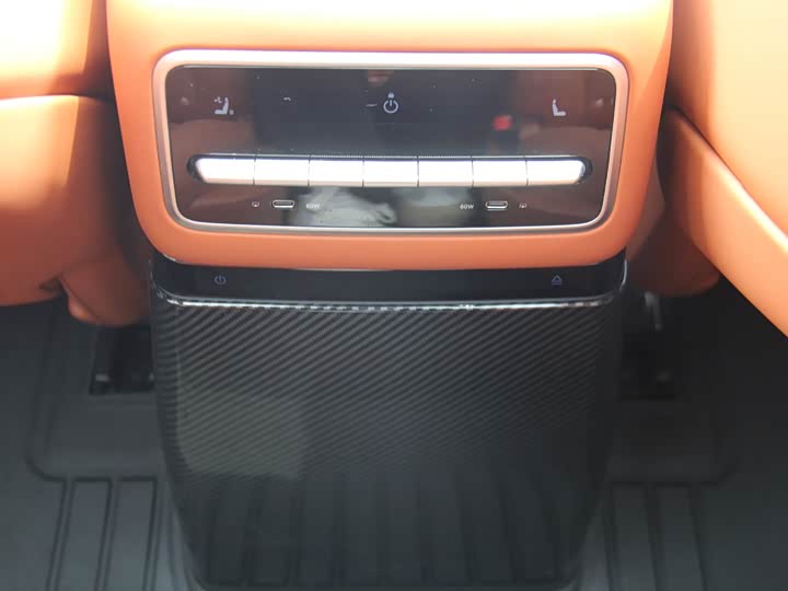 Фото 25 - LiXiang L9