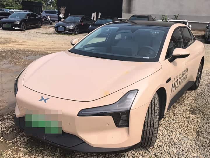 Фото 1 - XPeng Mona M03