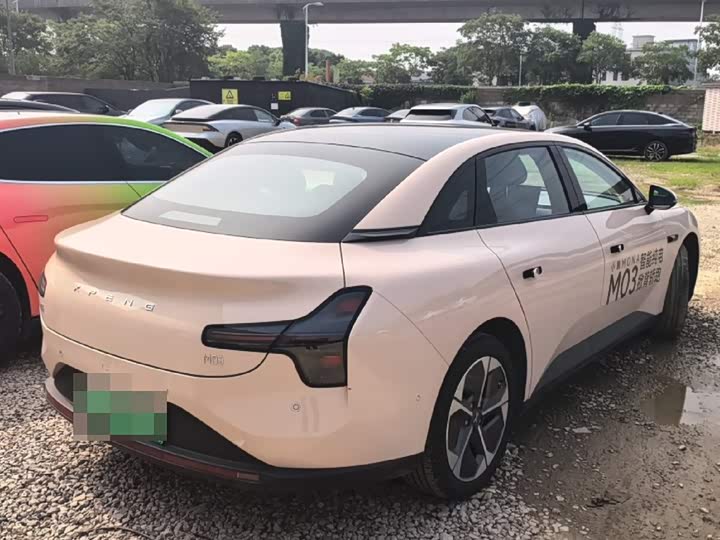 Фото 2 - XPeng Mona M03