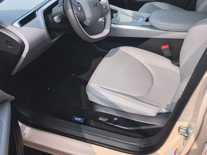 Фото 4 - XPeng Mona M03