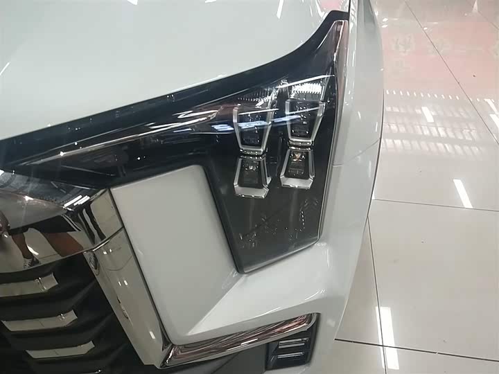 Фото 24 - GAC Trumpchi ES9